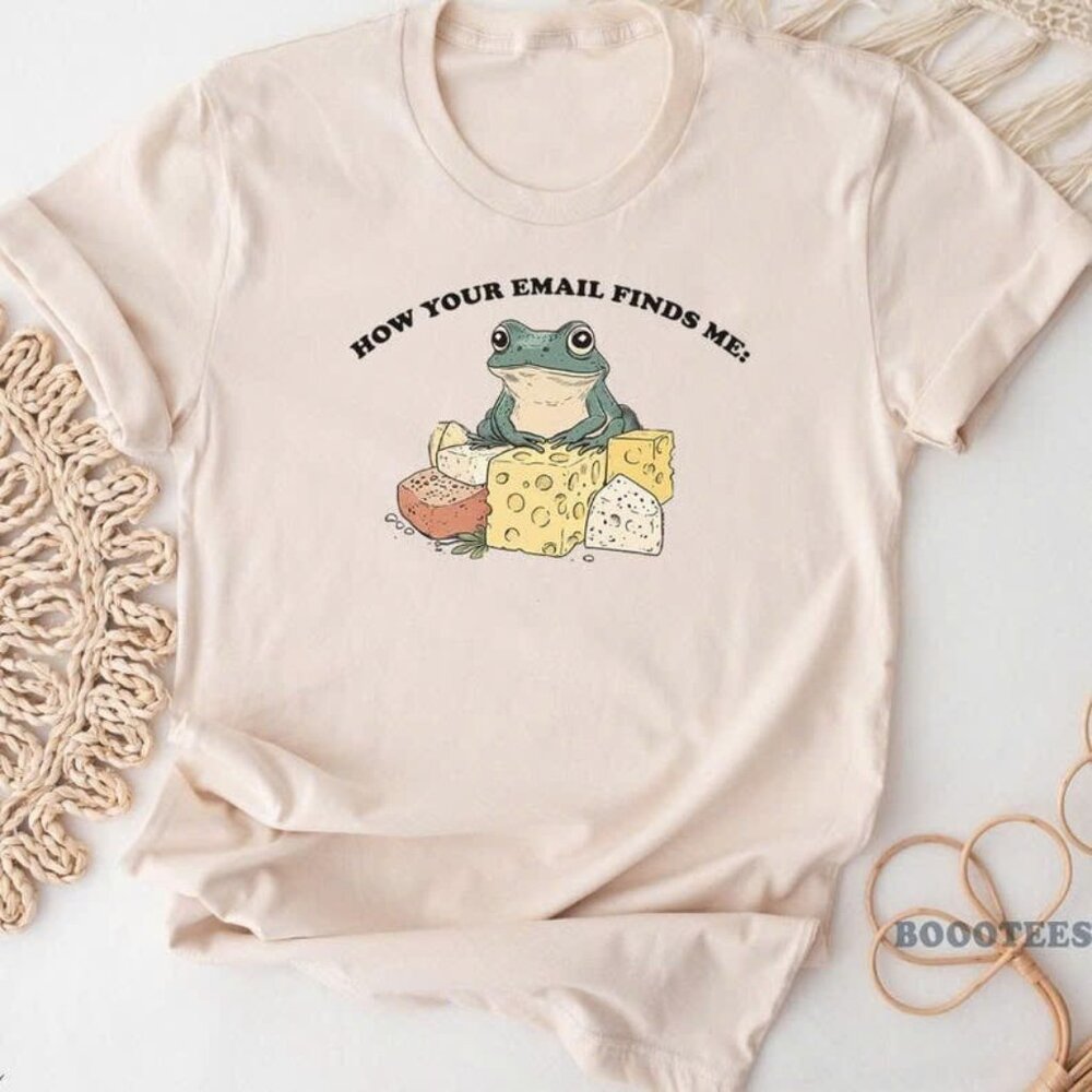 Funny Cheese Lover T-Shirt Frog Shirt - Picture 1 of 3